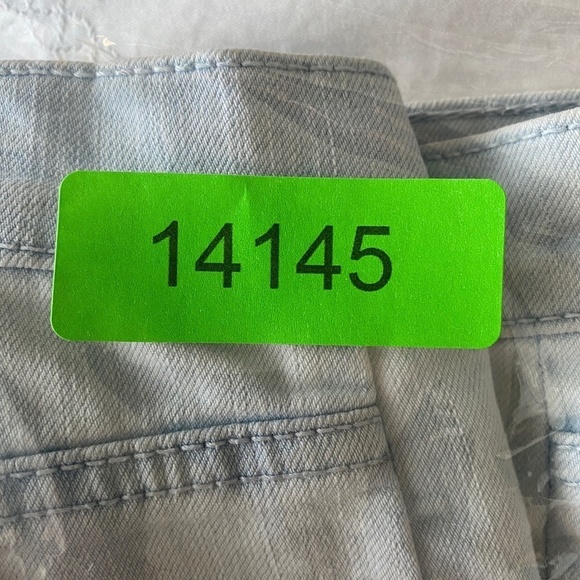 Garage Women's Light Wash Roller‎ Shorts Stretch Denim Jean Shorts Size 0 - Picture 10 of 10